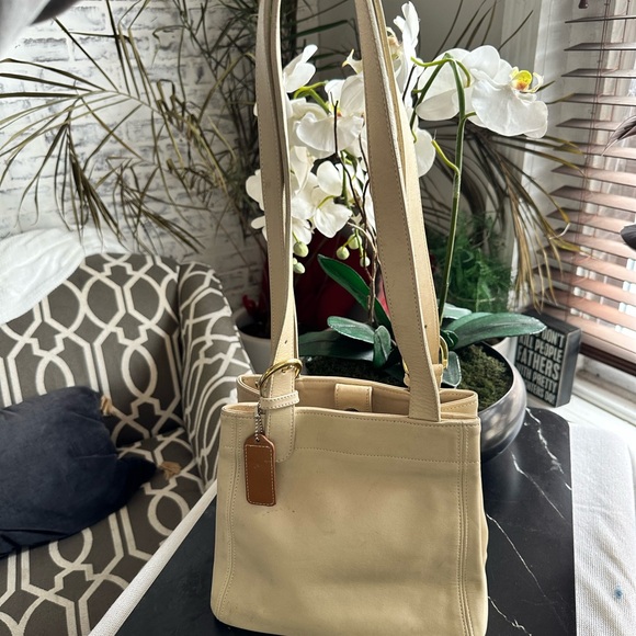 Vintage Coach Green light tan Soho Lightweight Buckle Bag #4157 - Picture 3 of 15